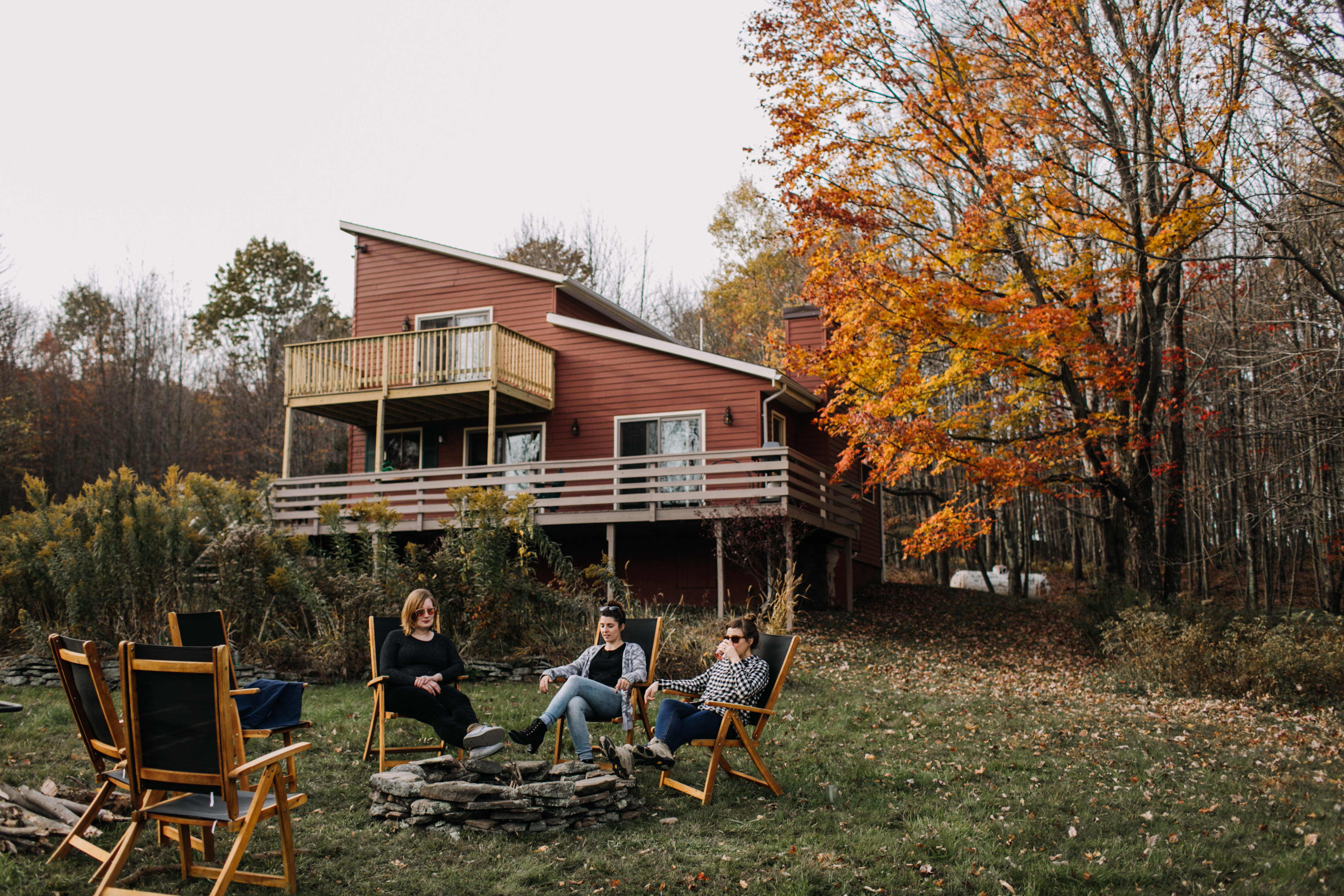 House Tour A Cozy Mountain Cabin in the Catskills Apartment Therapy